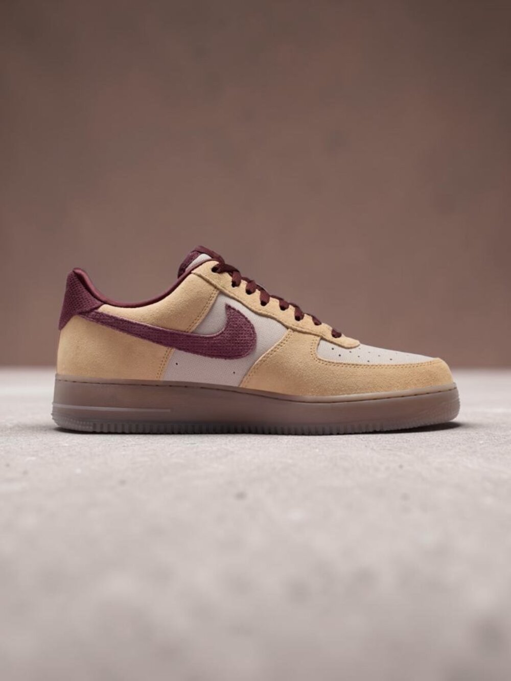 Nike Air Force 1 '07 Premium - Size M10.5/W12 - Linen/Burgundy Crush/Mink Brown